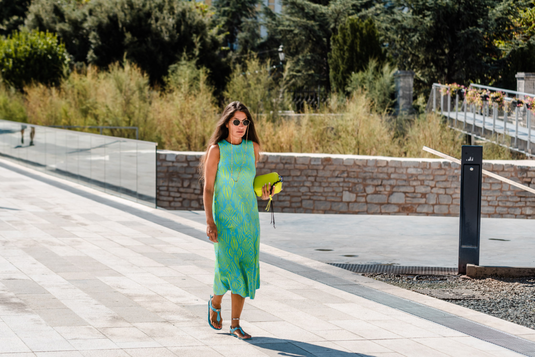 Lijepe sugrađanke šarenim modnim kombinacijama ukrale sve poglede u centru grada 