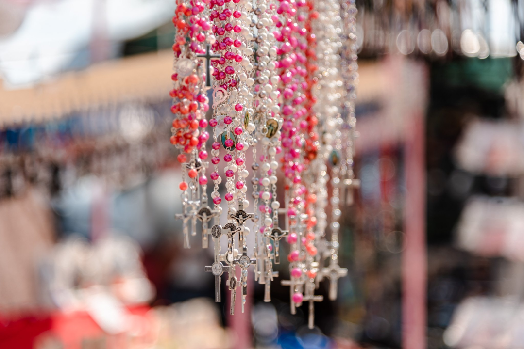 Janjetine nema, ali ima kukuruza: Pečenog, kuhanog i u obliku kokica. I brdo plastike 