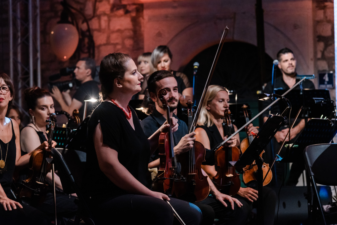 Dok žiri bira pobjednike i dok se zbrajaju glasovi publike, pogledajte fotografije svih izvođača 25. Šansone