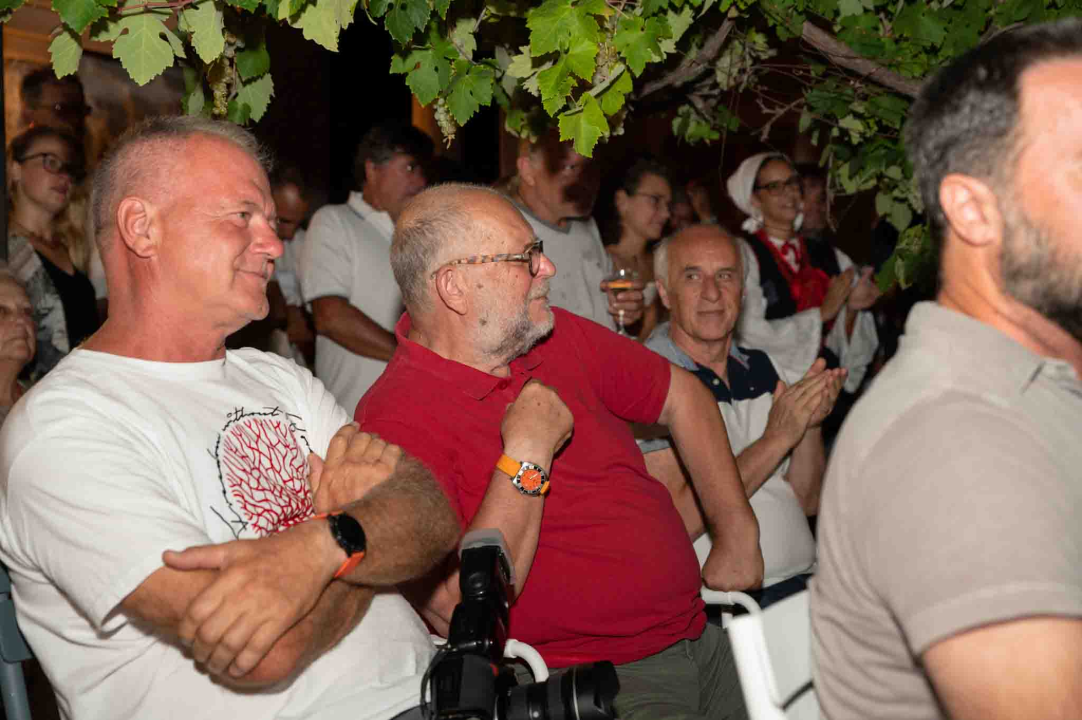 U kući Šare svečano proglašeni laureati zaslužni za 100 godina zlarinskog turizma