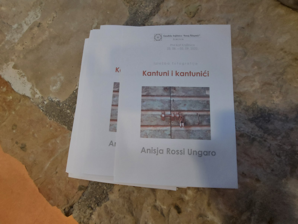 U knjižnici pogledajte izložbu 'Kantuni i kantunići'