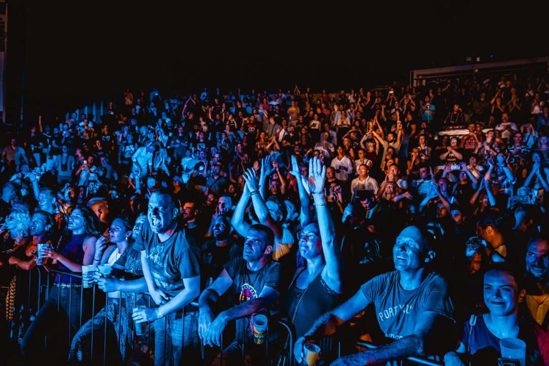 Goran Bare i Majke nastupili na tvrđavi sv. Mihovila i oduševili publiku