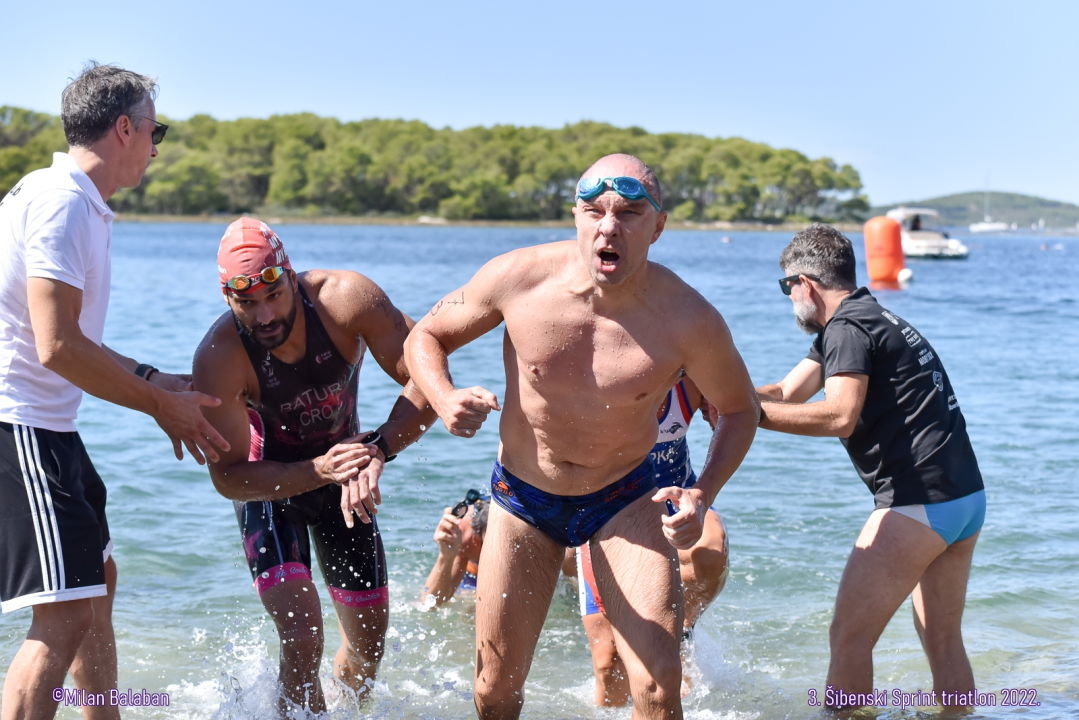 Završen treći po redu Šibenski triatlon u kanalu sv. Ante: Evo tko su pobjednici 