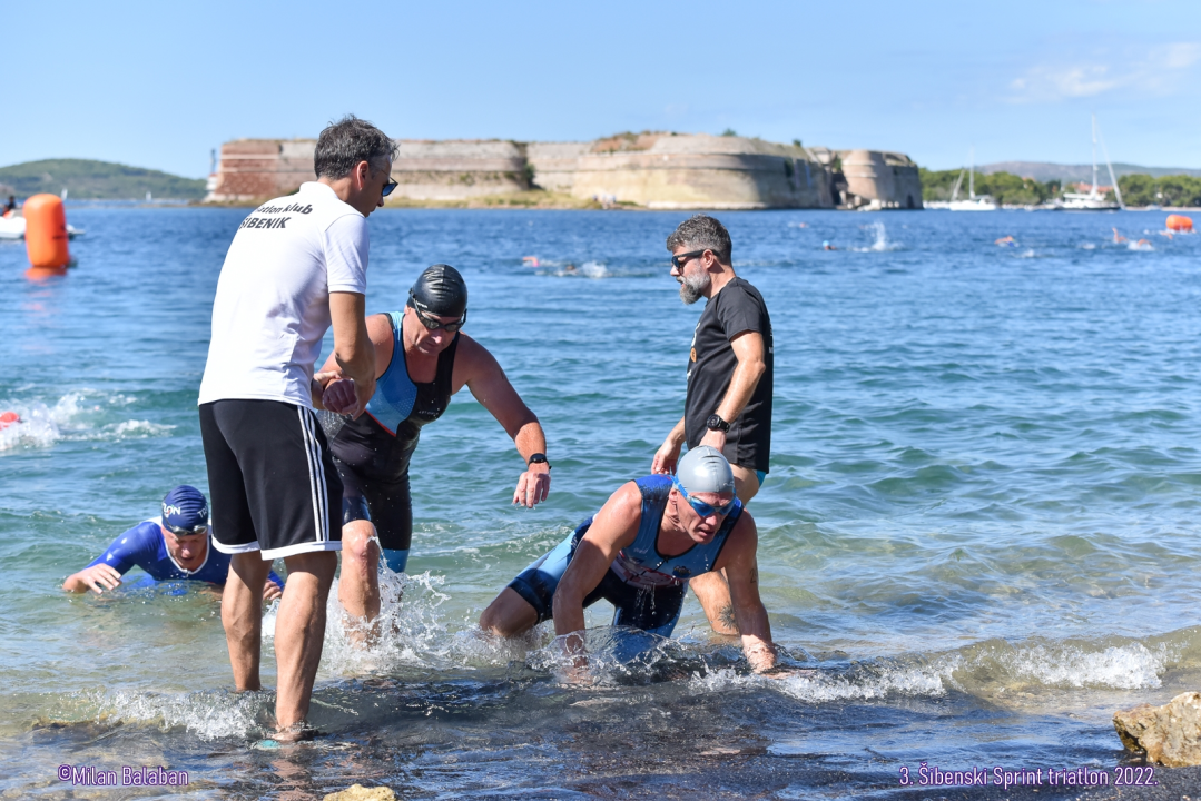 Završen treći po redu Šibenski triatlon u kanalu sv. Ante: Evo tko su pobjednici 