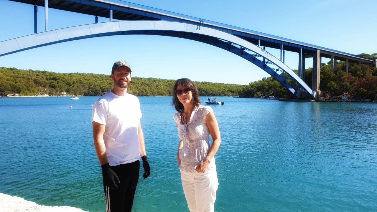 Volonteri i ronioci nedjelju proveli u akciji čišćenja  ispod Morinjskog mosta 