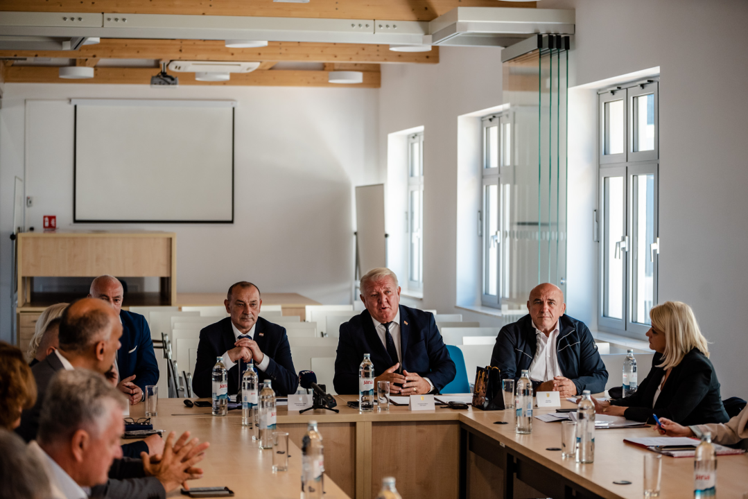 Ministar Medved u Veteranskom centru: 'Uvjeren sam da ćemo do kraja godine imati četiri ovakva centra'