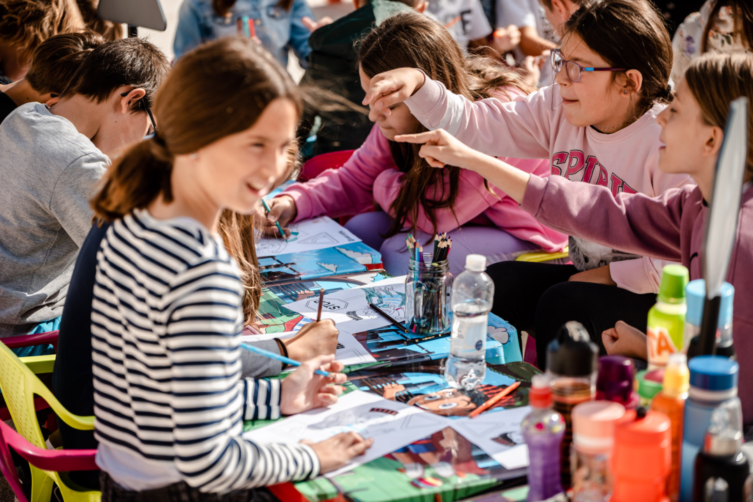 Poljana puna djece: Voze električne romobile i bicikle, uče o sigurnosti u prometu