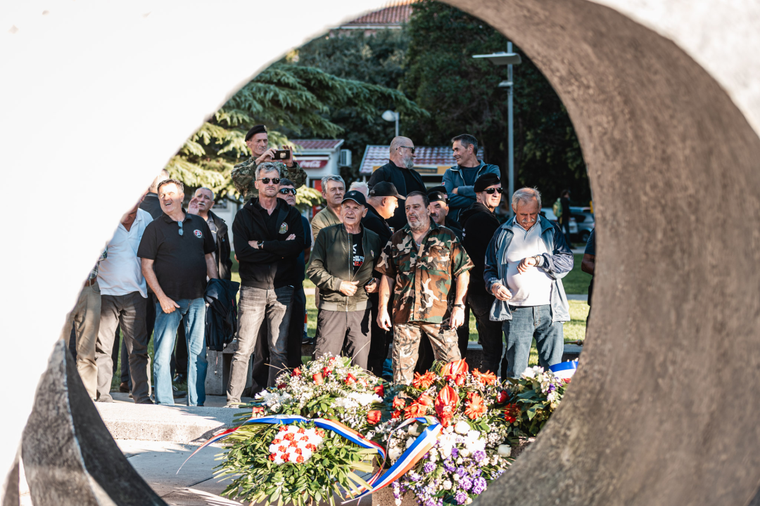 Šibenčani komemoracijom na Baldekinu i mimohodom obilježili 31. obljetnicu Rujanskog rata