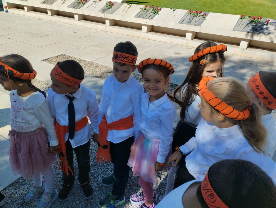 U povodu sv. Mihovila šibenski mališani nastupili na Baldekinu