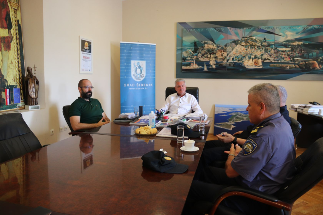 Gradonačelnik Burić primio starog i novog načelnika PU Šibensko-kninske 