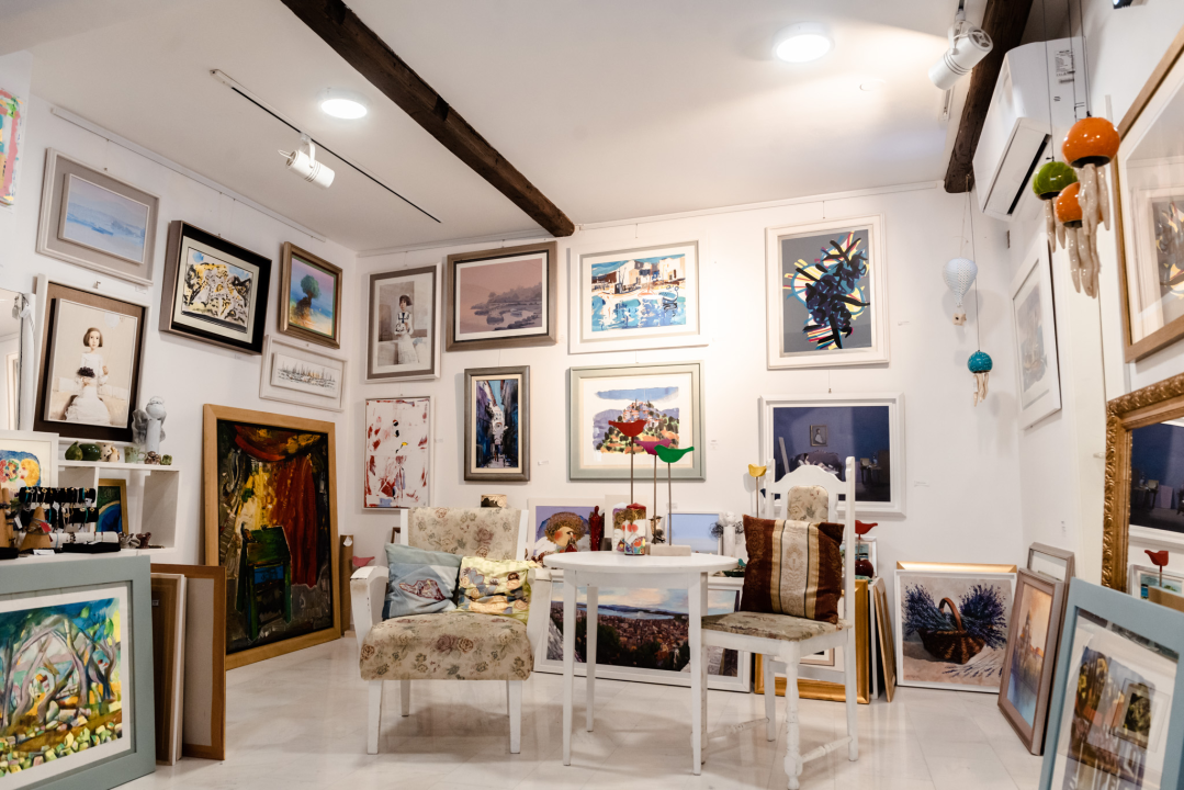 U Galeriju Juraj Dalmatinac stigle zimske kolekcije odjeće i jesenski popusti na slike 