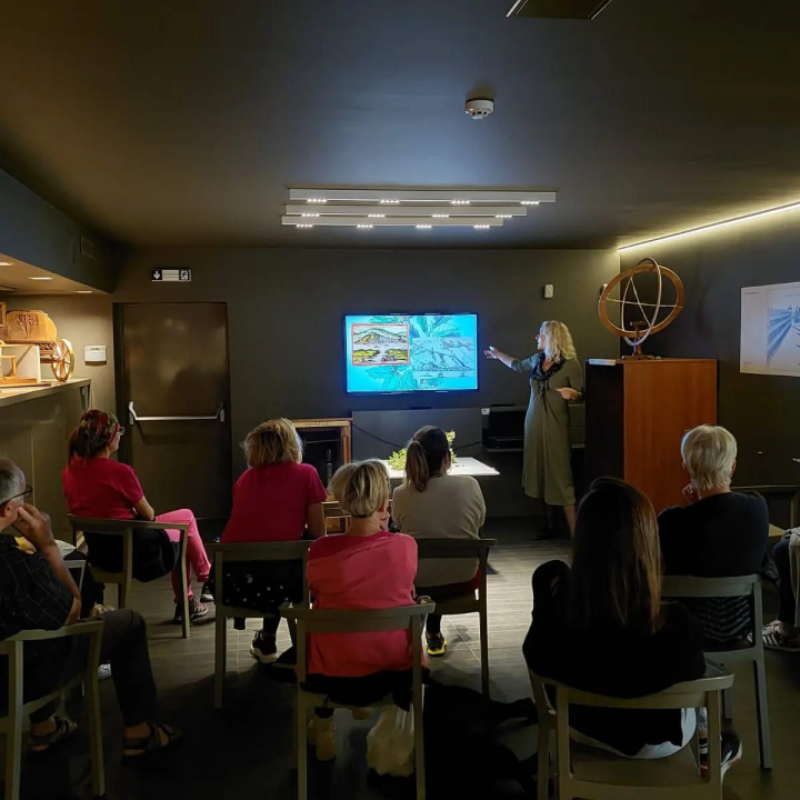 Ovaj vikend na Prviću se plesalo na svili dok su nebom letjeli zmajevi