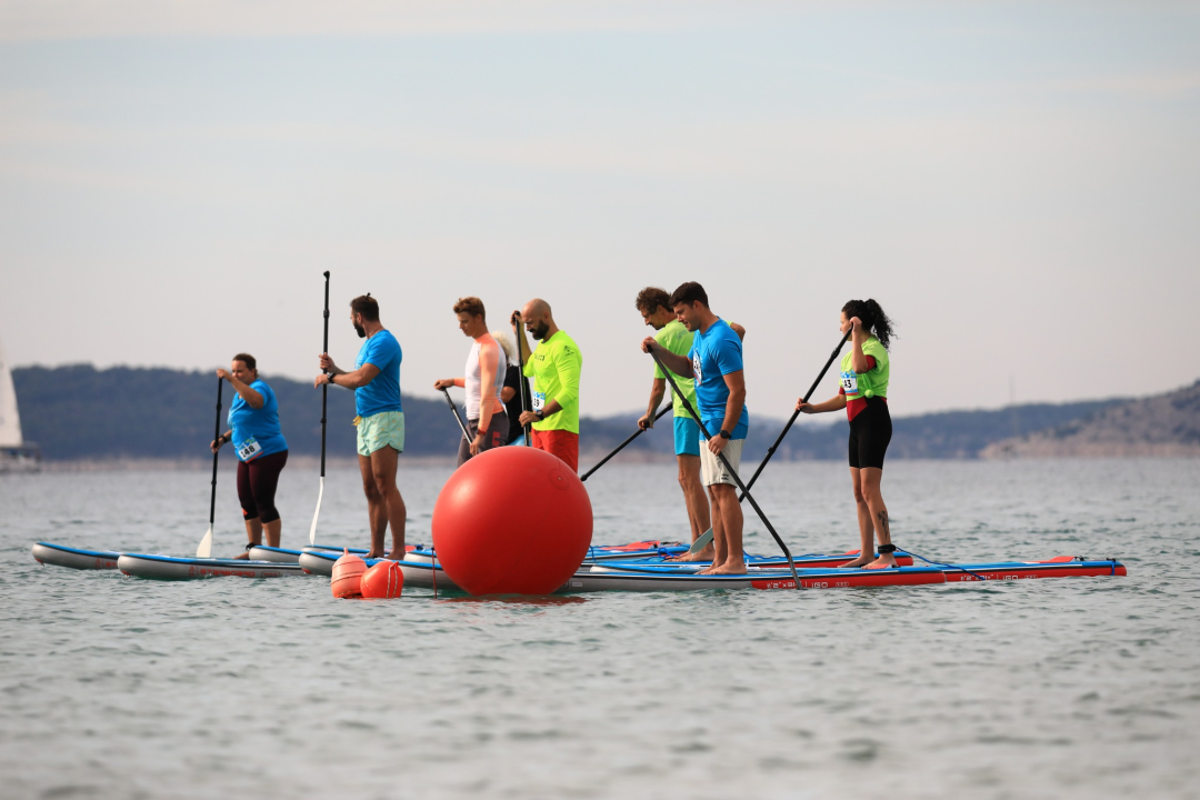 Oko 350 sudionika uživalo je u brojnim sportskim aktivnostima proteklog vikenda na Malom Vignju, Zlarinu i Baldekinu!