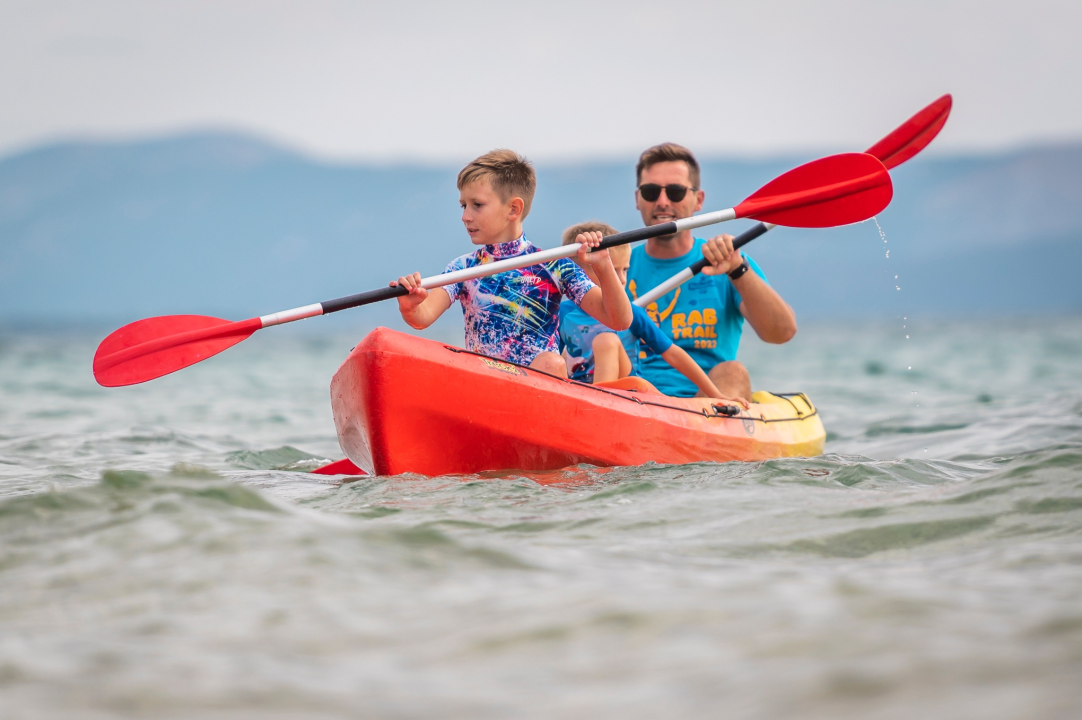 Oko 350 sudionika uživalo je u brojnim sportskim aktivnostima proteklog vikenda na Malom Vignju, Zlarinu i Baldekinu!