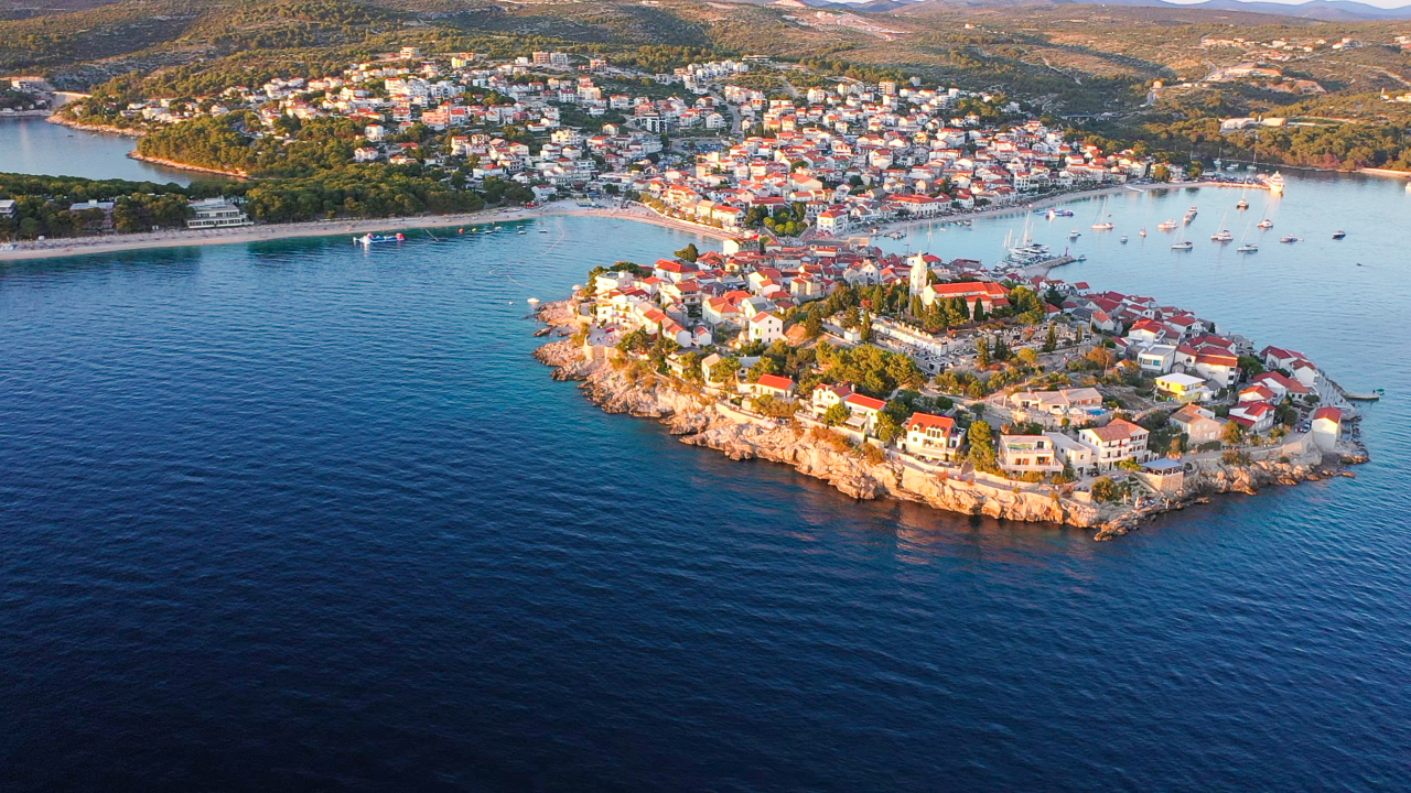 U Primoštenu provode eko akcije za čiste plaže i more