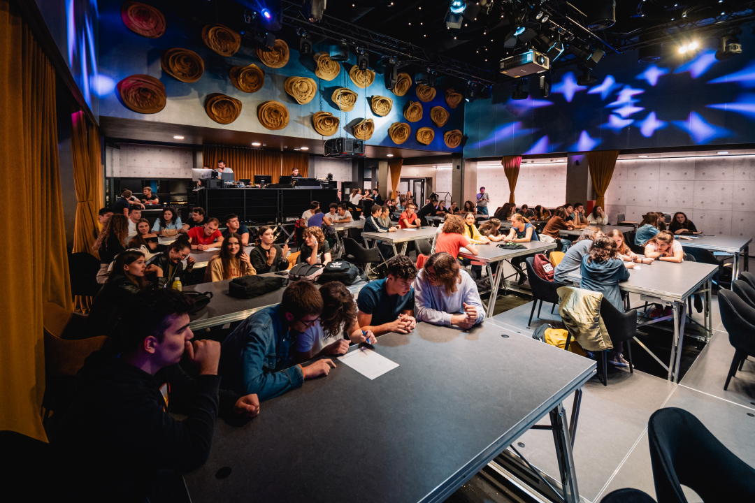 Fenomenalan projekt: Više od 900 učenika na nultom kolu Nacionalne kviz lige koja se emitira iz Arsena