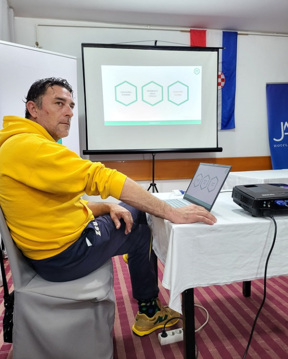 Škola nogometa Joso Bego organizirala predavanje o zdravoj prehrani