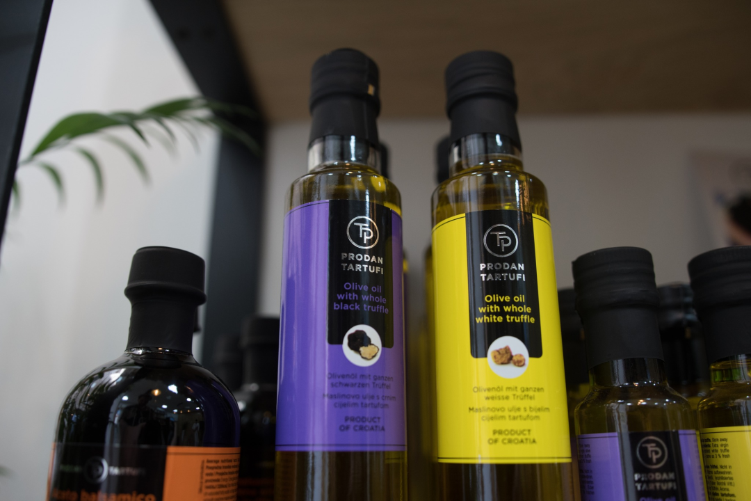 Pronađite najbolje božićne poklone uz super akcije trgovine Lokal! 