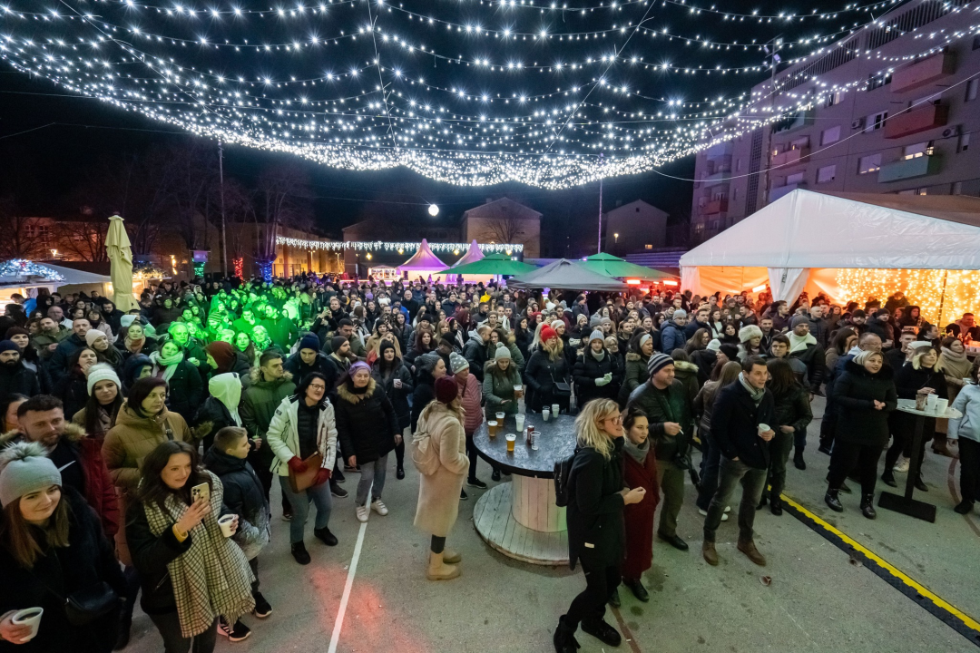 Popularni bend S.A.R.S. oduševio kninsku publiku
