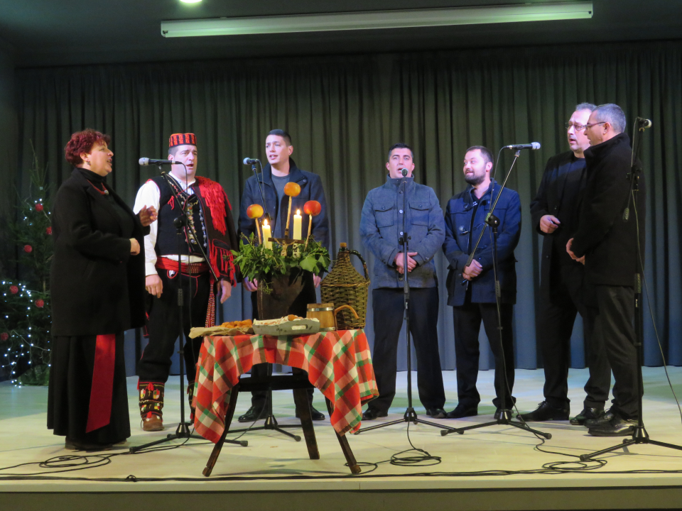 U Unešiću održan Božićno-novogodišnji program KUU Zvona Zagore