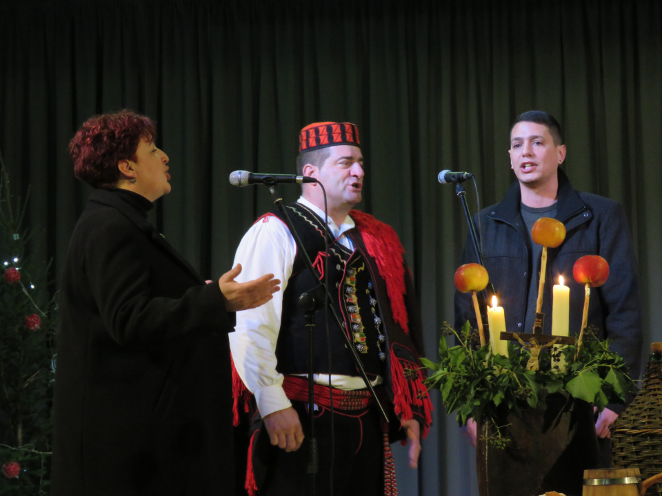 U Unešiću održan Božićno-novogodišnji program KUU Zvona Zagore