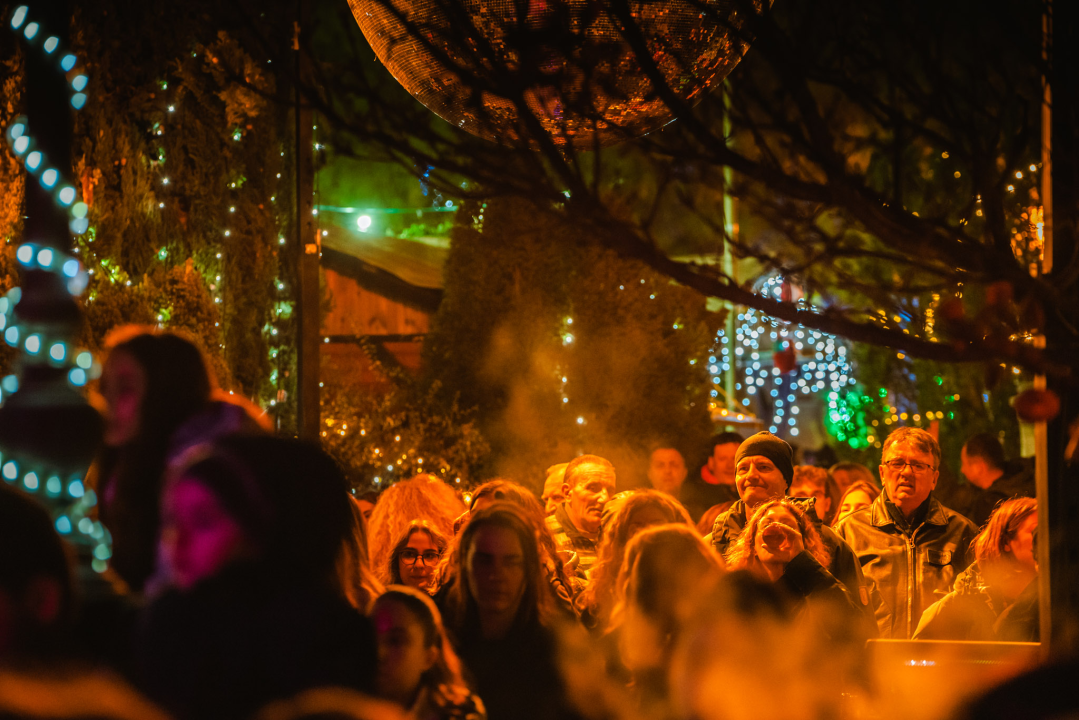 Šibenski srednjoškolci nastupili u Đardinu i svojom svirkom oduševili sve