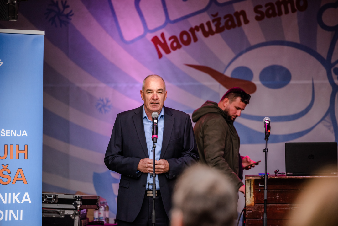 Toni Slavica i Nives Radić, vaterpolisti Solarisa i vaterpolistice Viktorije ovogodišnji su laureati