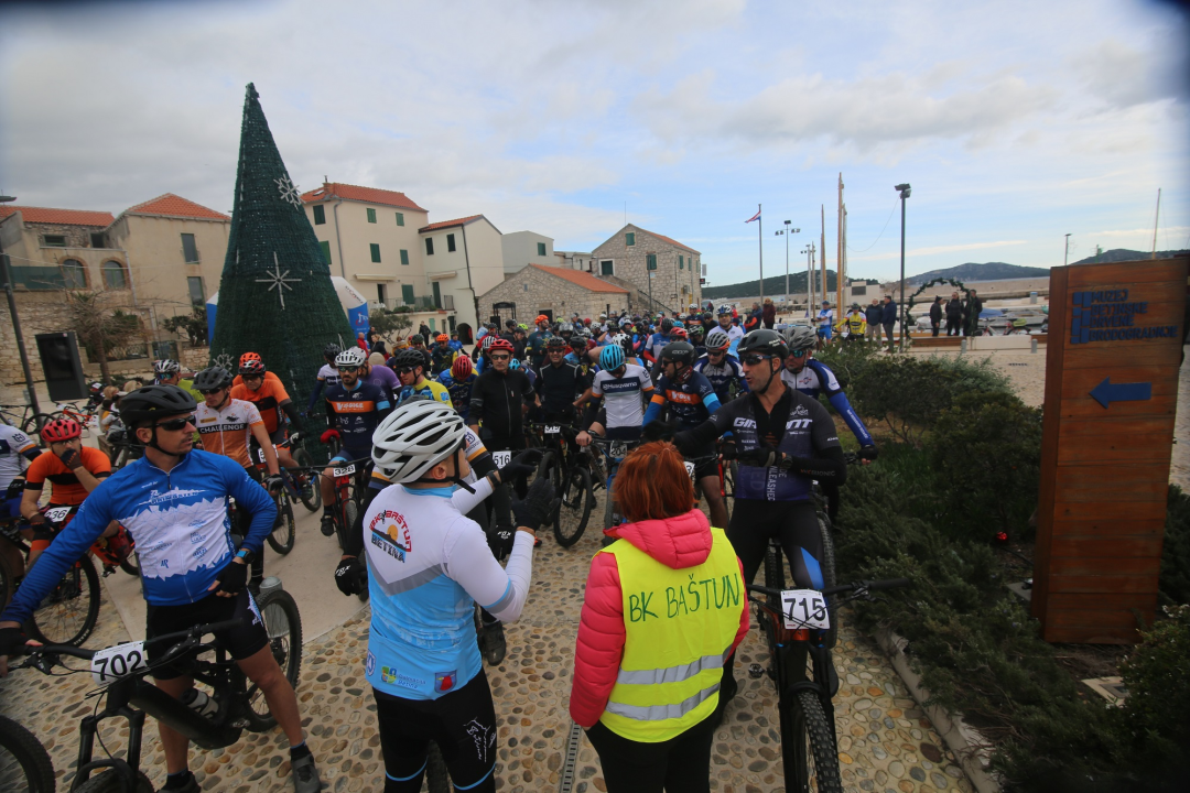 Stazu od 23,5 kilometara preko cijelog Murtera pobjednik je odvozio za samo 49 minuta 