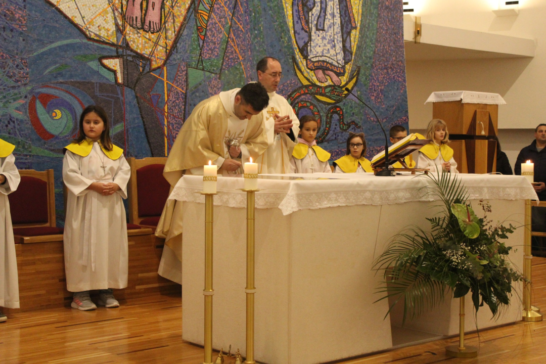 U Šibeniku otvorena međunarodna izložba Euharistijska čuda