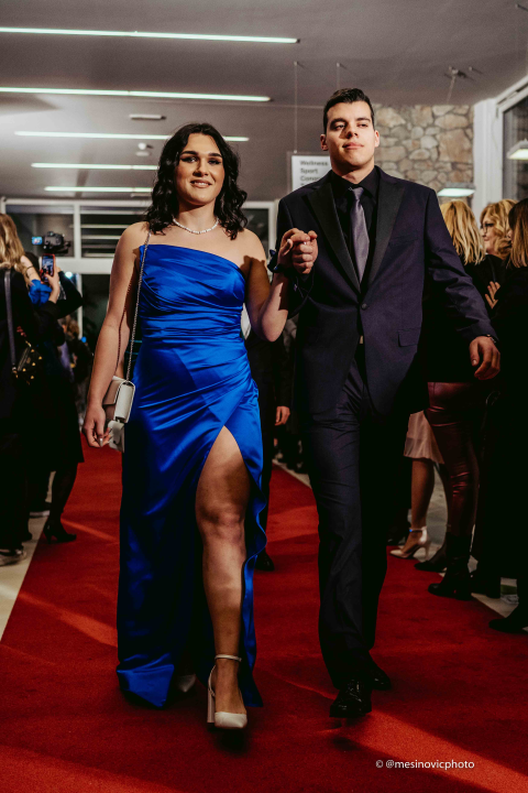 Učenici Ekonomske škole zablistali na maturalnom plesu u Vodicama (2)