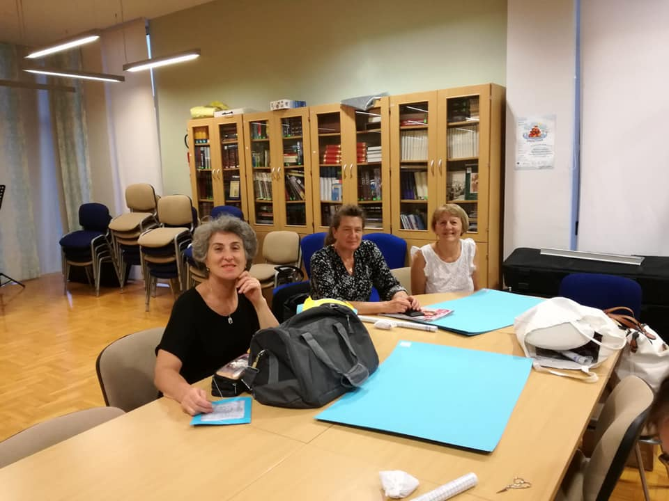 Vrijedne primoštenske čipkarice prezentirale nove radove