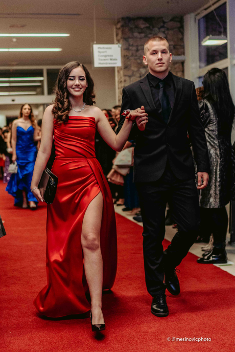 Zavirite na blještavi maturalni ples Turističko-ugostiteljske škole Šibenik (2)