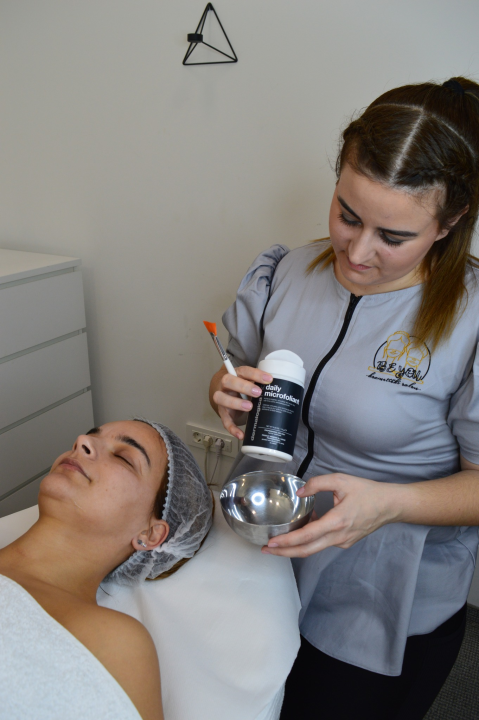 Riješite se neželjenih dlačica prije ljeta u Be You salonu!