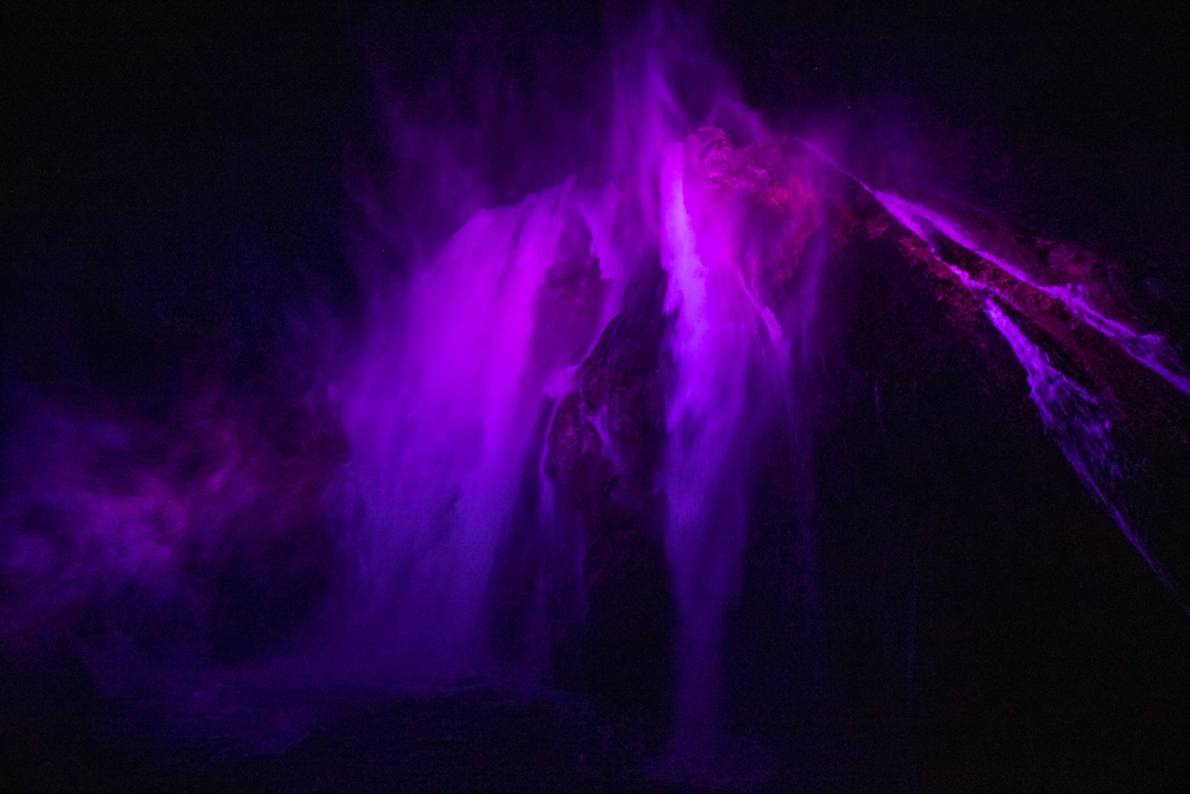 Valentinovo na Krčiću oduševilo sve posjetitelje: Krčić zasjao u bojama ljubavi! 