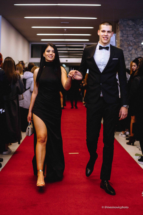 Zavirite na blještavi maturalni ples Tehničke škole Šibenik (1)