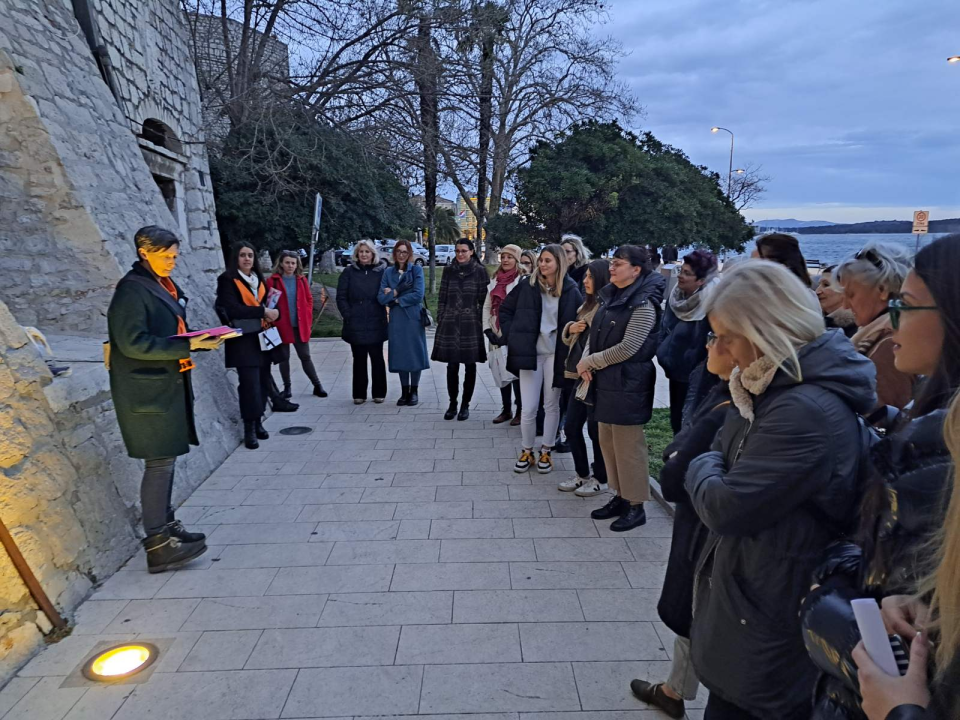 Znate li tko su Anka Bulat, Ana Šare i Slavka Berović? Vodiči ispričali priče o važnim šibenskim curama