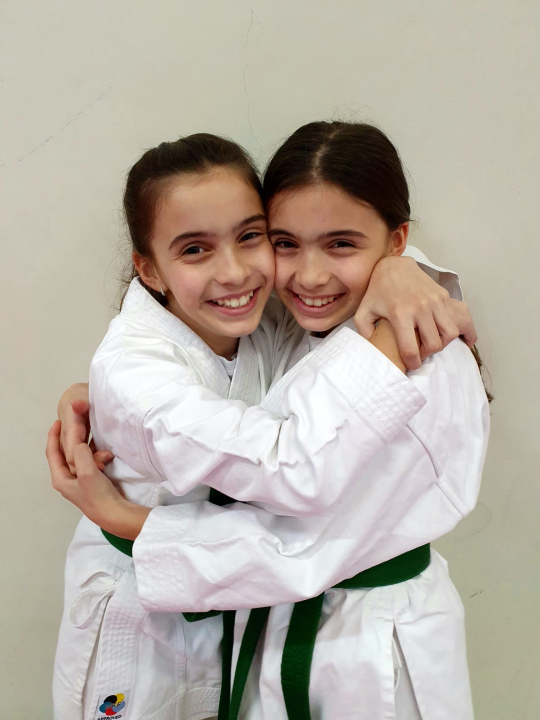 Blizanke iz Pirovca Nika i Iva nižu pobjede u karateu: 'Nije nam bitno koja će biti prva, mi smo sestre i volimo se'