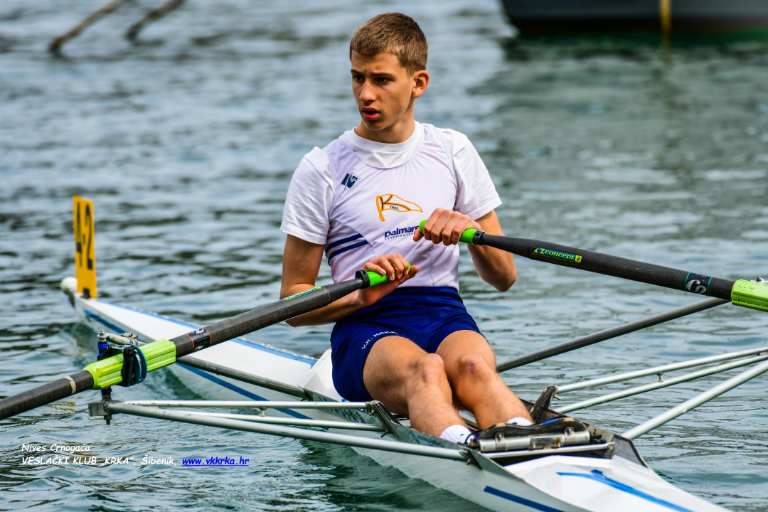 U Zatonu se za vikend okupilo oko 450 sportaša, veslači Krke odlični