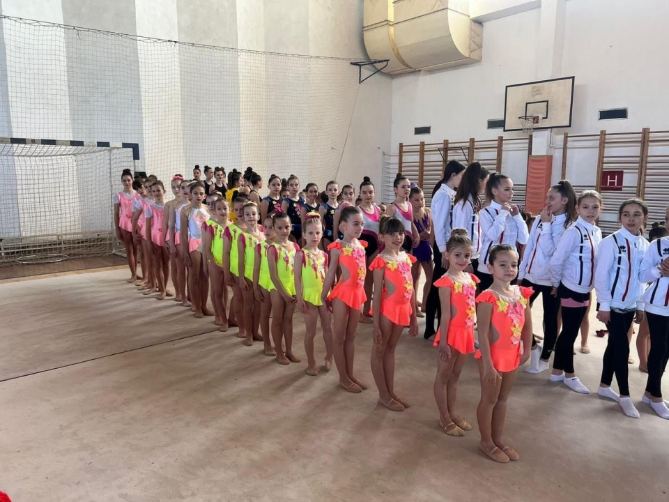 Brojne medalje za ritmičarke 'Šibenik-Dalmacije': Odlični nastupi u Trogiru 