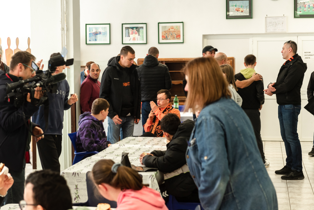 Humanitarna akcija u povodu 40. rođendana: Šibenski funcuti školi na Šubićevcu donirali 3176 eura 