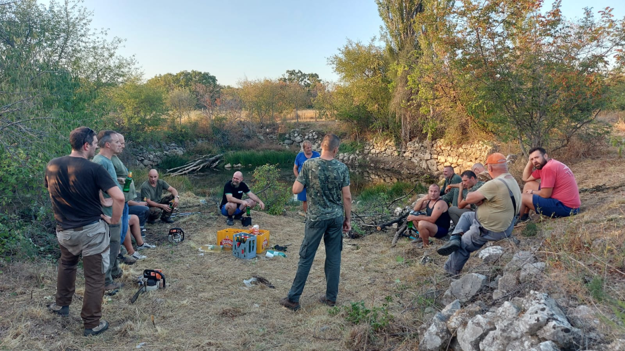 Lovci LD Krka obnovili lokvu u neposrednoj blizini granice s parkom u Lozovcu