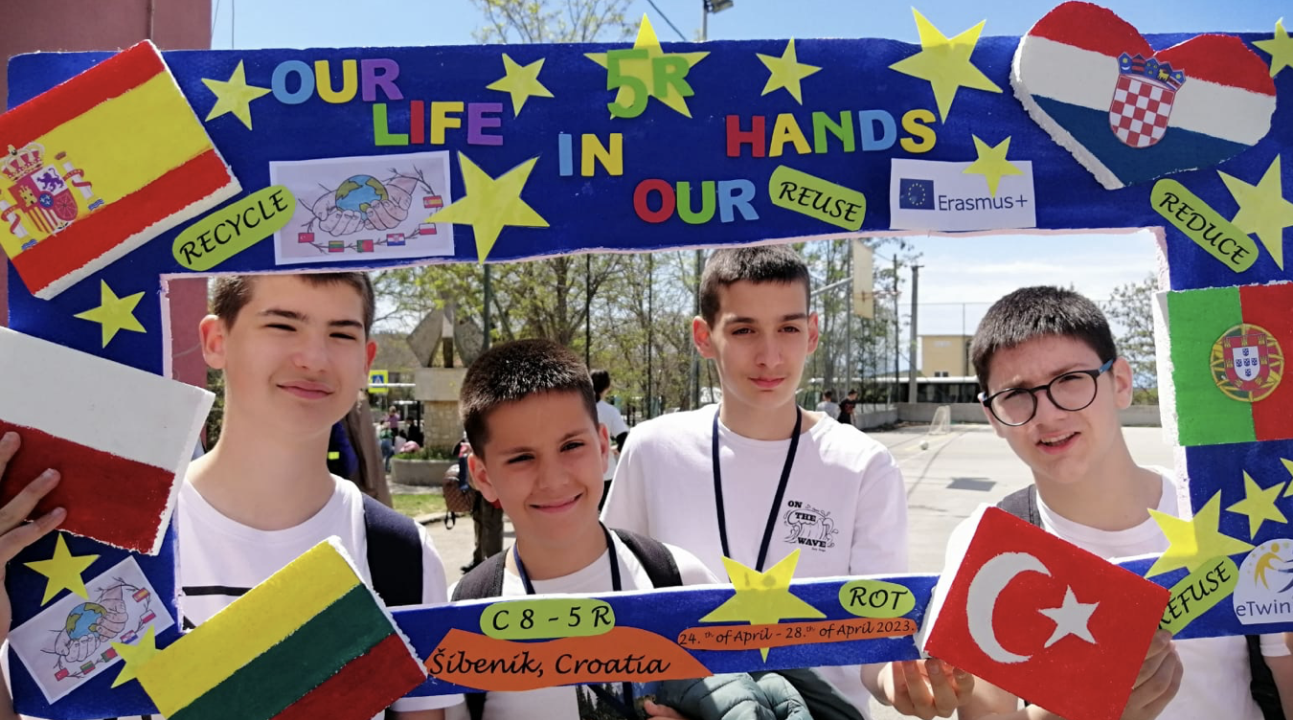 OŠ Vrpolje domaćin Erasmus+ projekta: U goste im stiglo 18 učenika i 10 učitelja