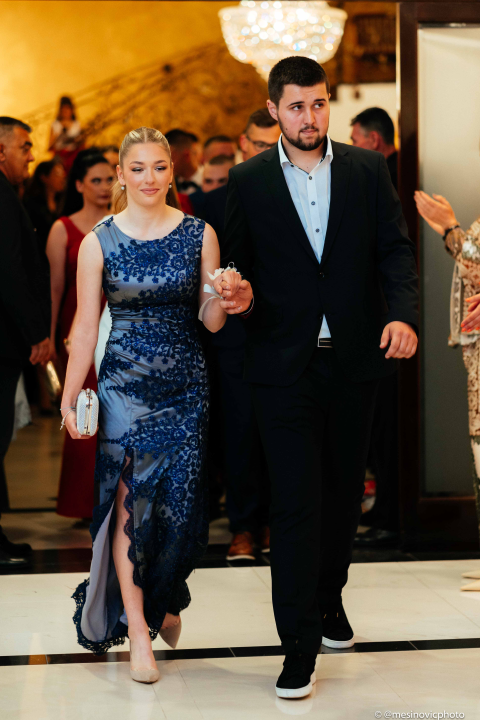 Zavirite na blještavi maturalni ples šibenske Industrijsko-obrtničke škole (1)