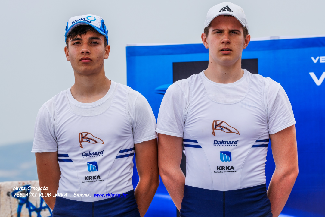 Članovi VK Krka s regate u Kaštelima se vratili s osam zlatnih, deset srebrnih i četiri brončane medalje 