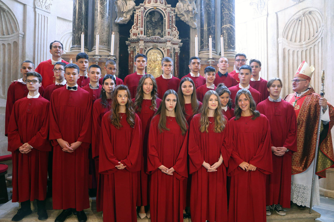 Sakrament Svete potvrde u katedrali svetog Jakova