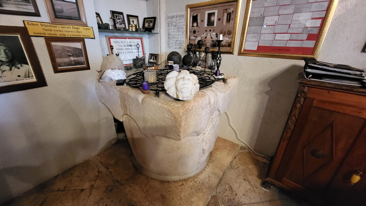 Priča o 'najluđoj' šibenskoj obitelji: Od havajskog kralja i izopćenog nadbiskupa do gradonačelnika Šibenika i rekordera u letenju