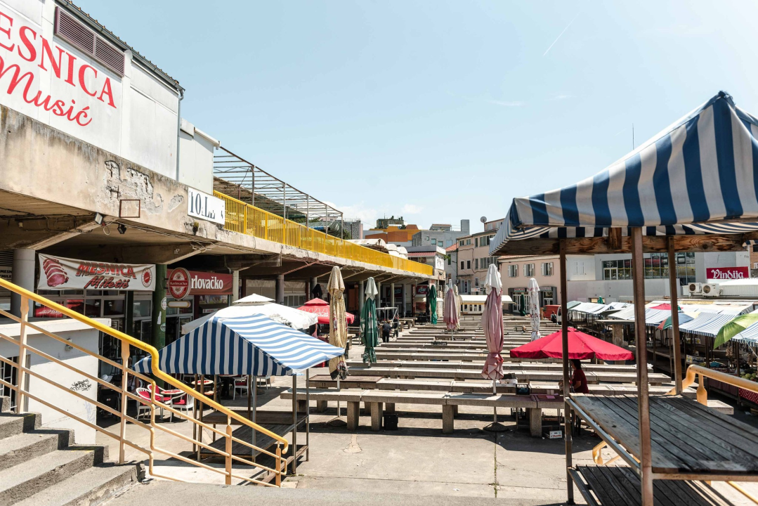 Šibenska pijaca: Žuta ograda zamijenila oronuli zid