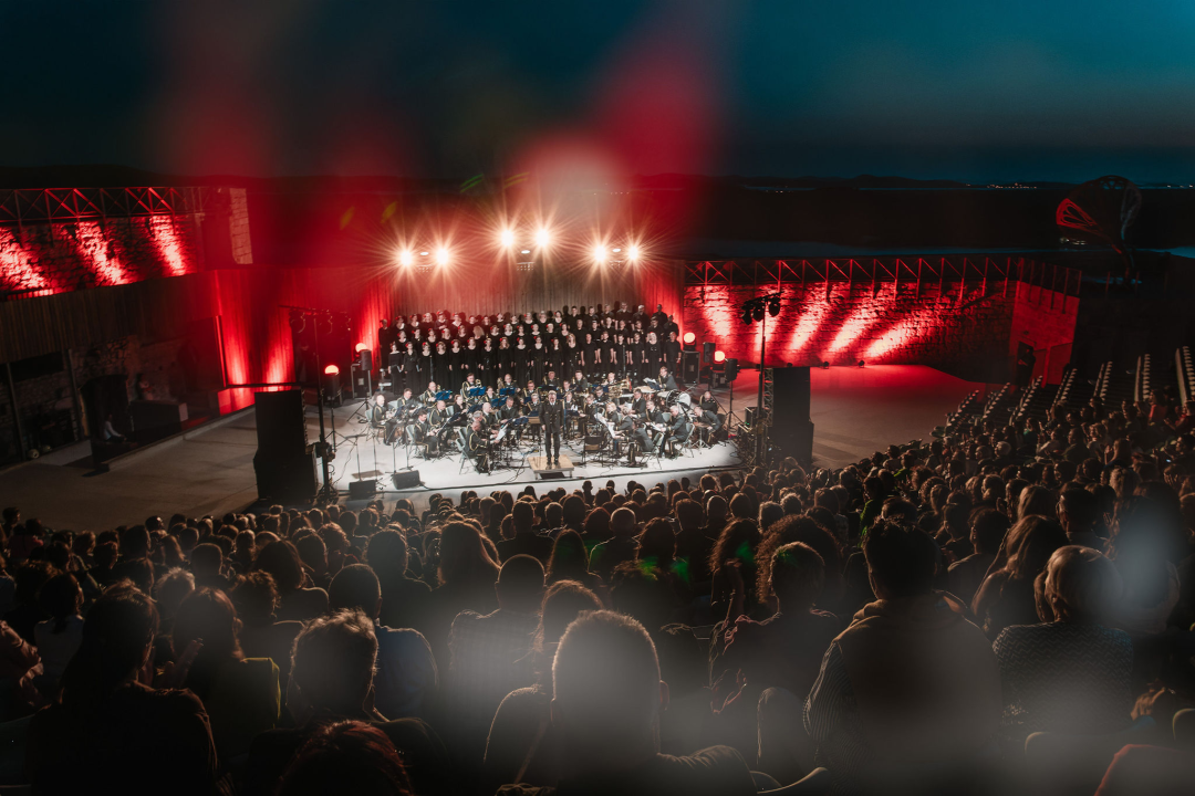 Kolaši i Orkestar HV-a s operom Carmen otvorili desetu koncertnu sezonu na Mihovilu! 