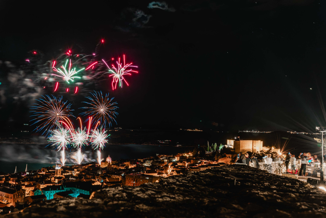 Master Blaster na Baroneu: Najbolji pogled na vatromet, odlično raspoloženi Šibenčani i Detour