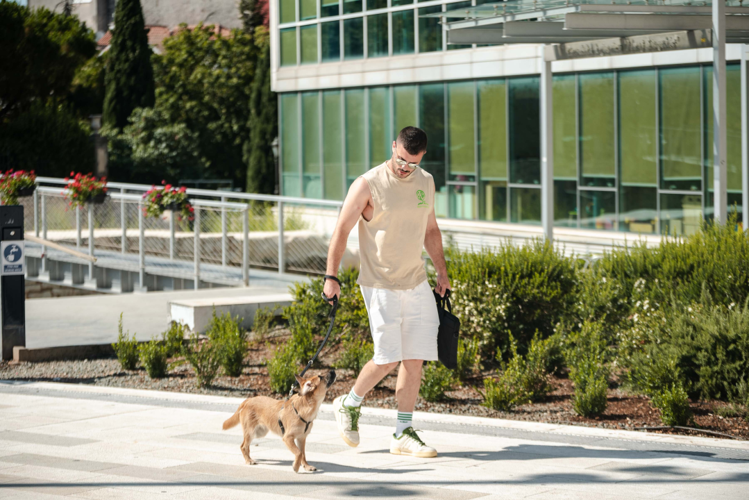 Modno osviješteni sugrađani pokazali kako biti trendi i po visokim temperaturama 
